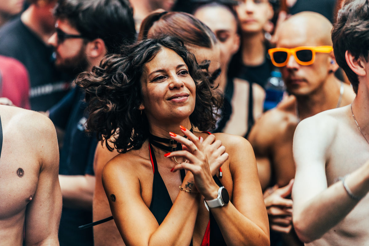 Loading... just a sec